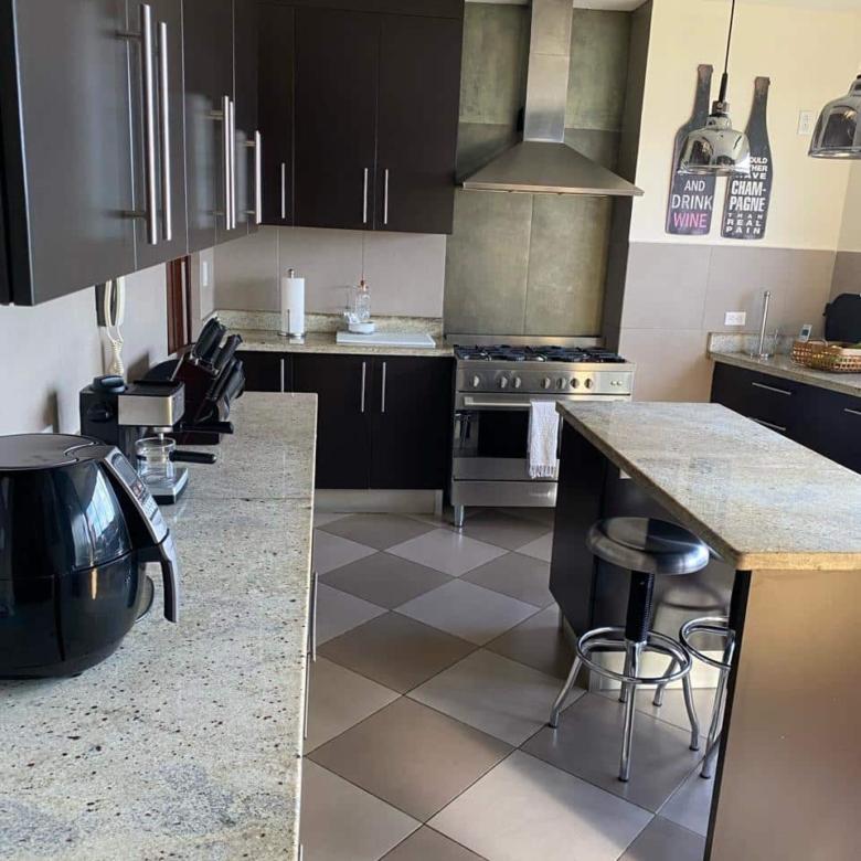 Bienes raíces, Inmobiliaria, Propiedades en Panamá, Van Hoorde Realty, Corredores de bienes raíces, Asesoramiento experto, Inversión inmobiliaria, Servicio excepcional, Administración de propiedades, ACOBIR