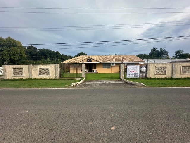 Coronado,Se vende casa en coronado,House in Coronado,Chame,Casa con piscina