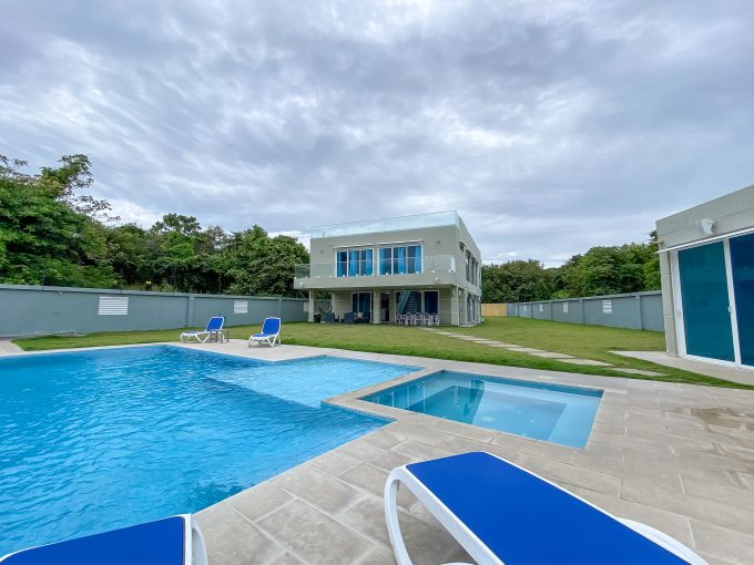 Casa de playa con piscina